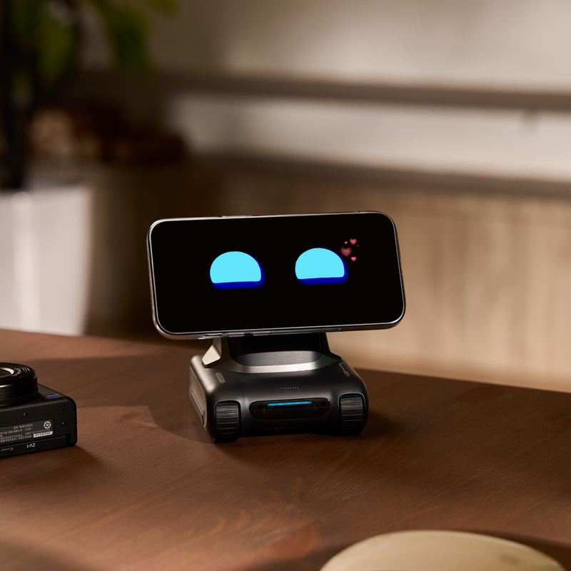 LOOI Robot: Turn Your Smartphone into a Desktop Robot!